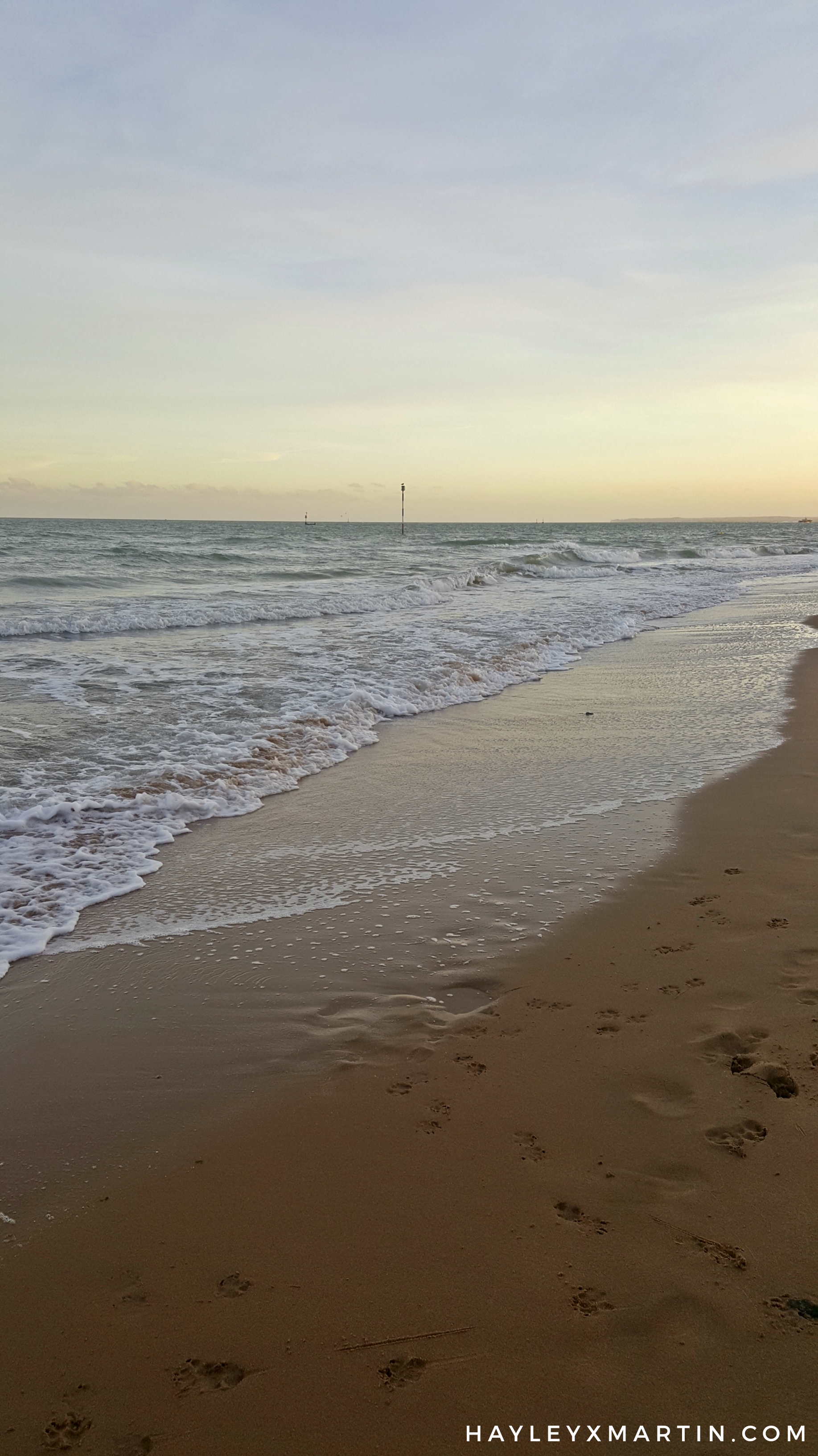 Blogtober Day 12 | Let's Talk About Happiness + Sunset Beach Walk ...